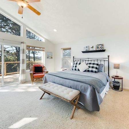 Yaquina Lighthouse View Beach Home Torre di Torre di Newport Esterno foto