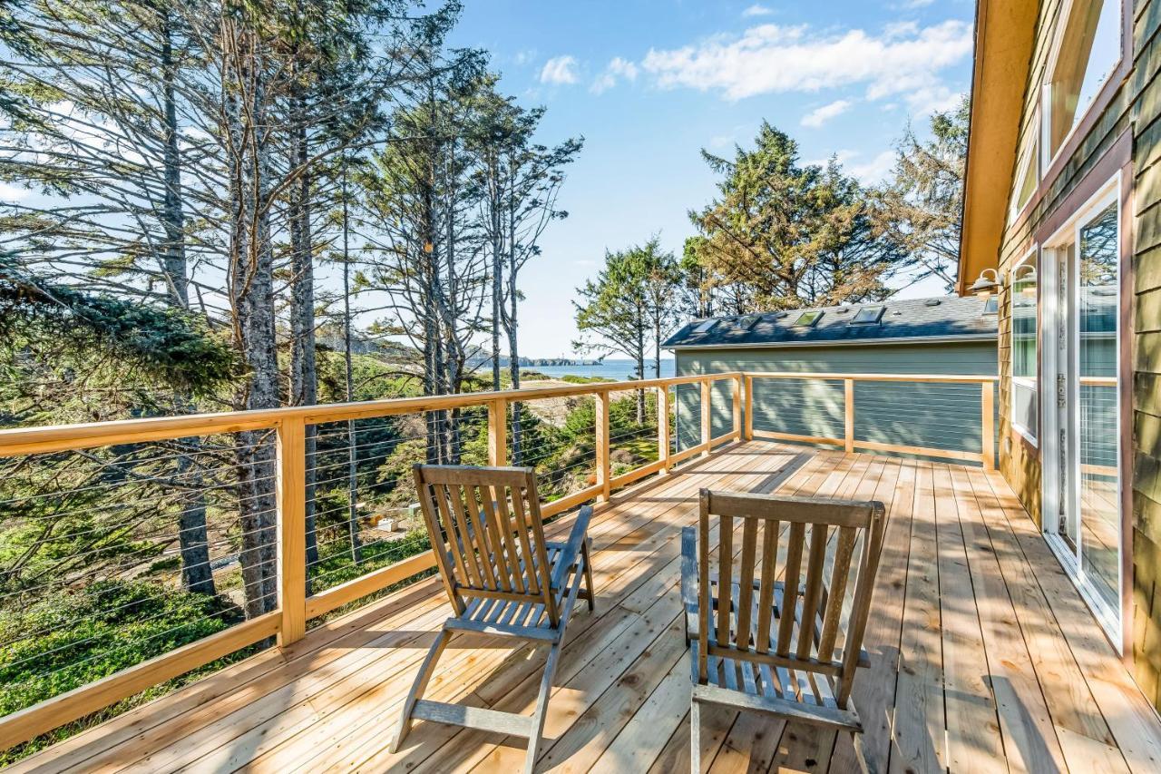 Yaquina Lighthouse View Beach Home Torre di Torre di Newport Esterno foto