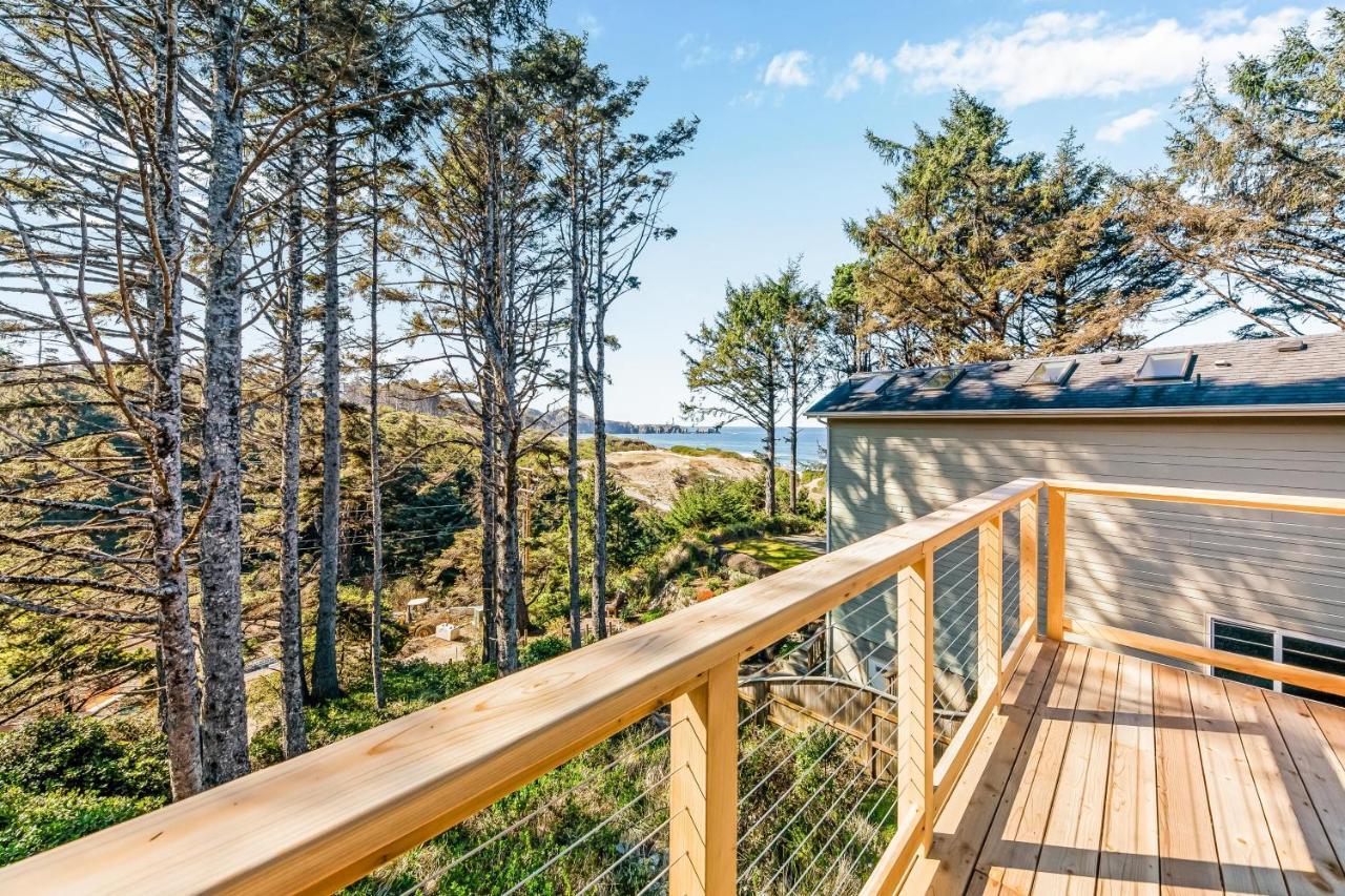 Yaquina Lighthouse View Beach Home Torre di Torre di Newport Esterno foto